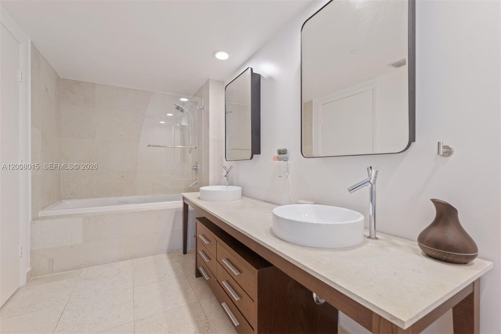 495 Brickell Ave # 3509, Miami, FL 33131 photo 5