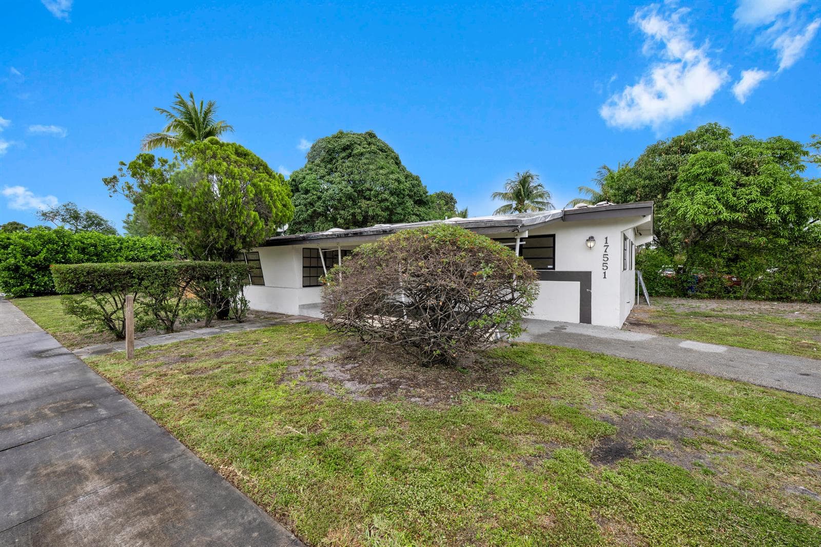 17551 NE 5th Avenue, North Miami Beach, FL 33162 photo 2