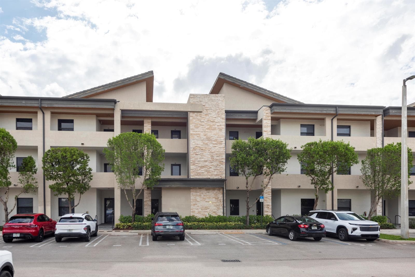 7925 NW 104th Avenue # 24, Doral, FL 33178 photo 3