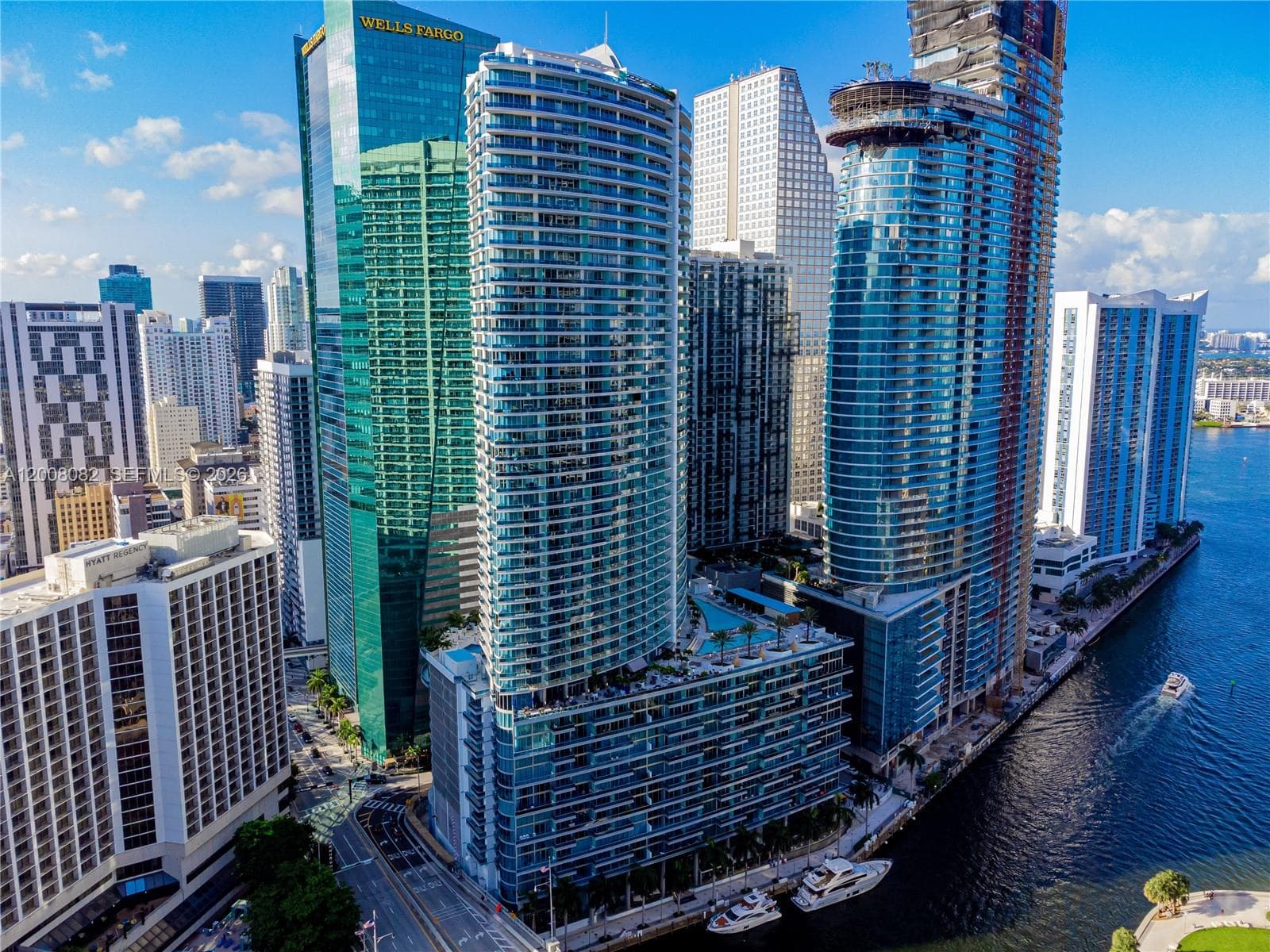 200 Biscayne Boulevard Way # 5001, Miami, FL 33131 photo 2