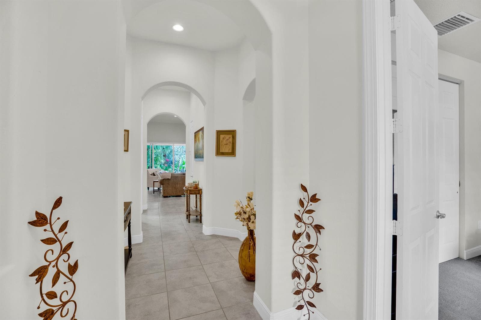 393 11th Square SW, Vero Beach, FL 32962 photo 3