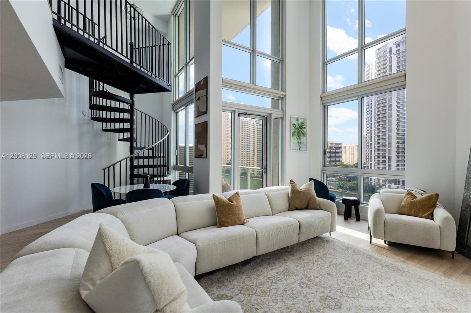 300 S Biscayne Blvd # L-1014, Miami, FL 33131