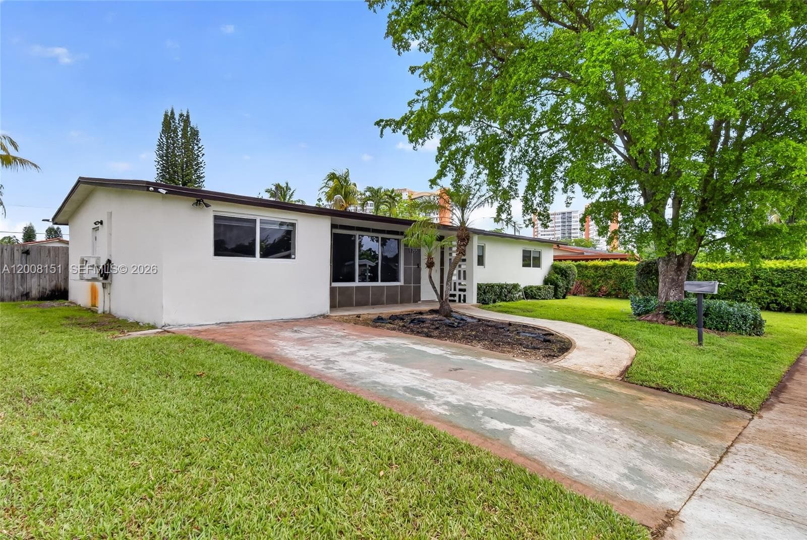 1155 NE 184th St, Miami, FL 33179 photo 3