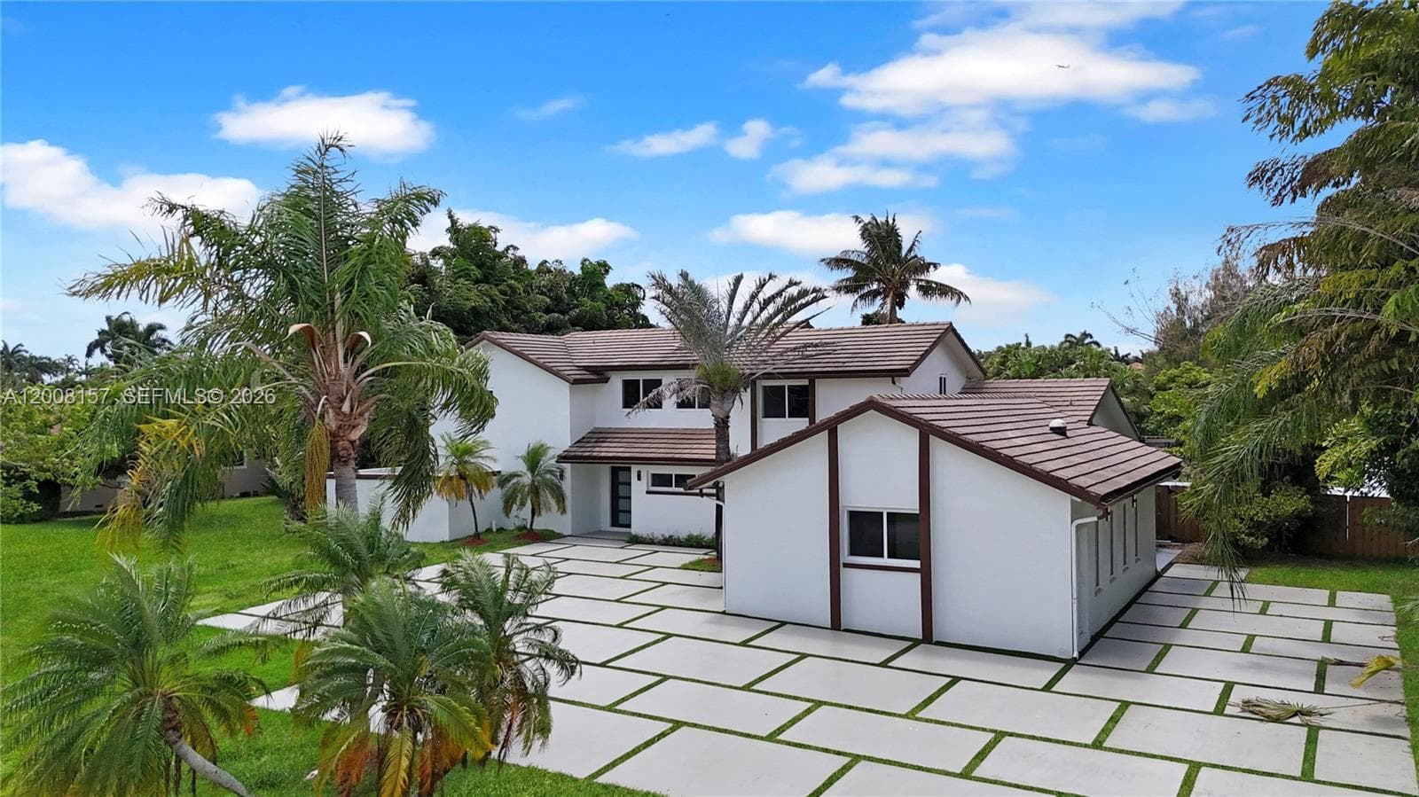 2181 SW 117th Ter, Davie, FL 33325 photo 2