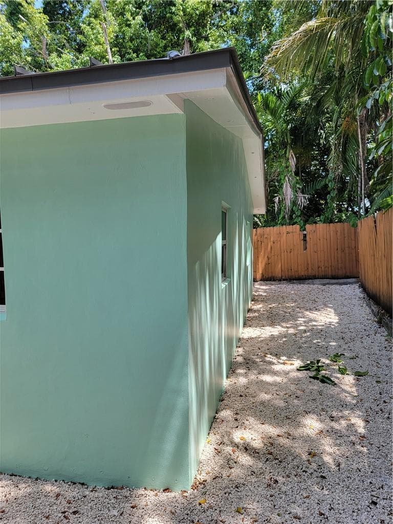 1010 NW 3rd Avenue, Hallandale Beach, FL 33009 photo 4
