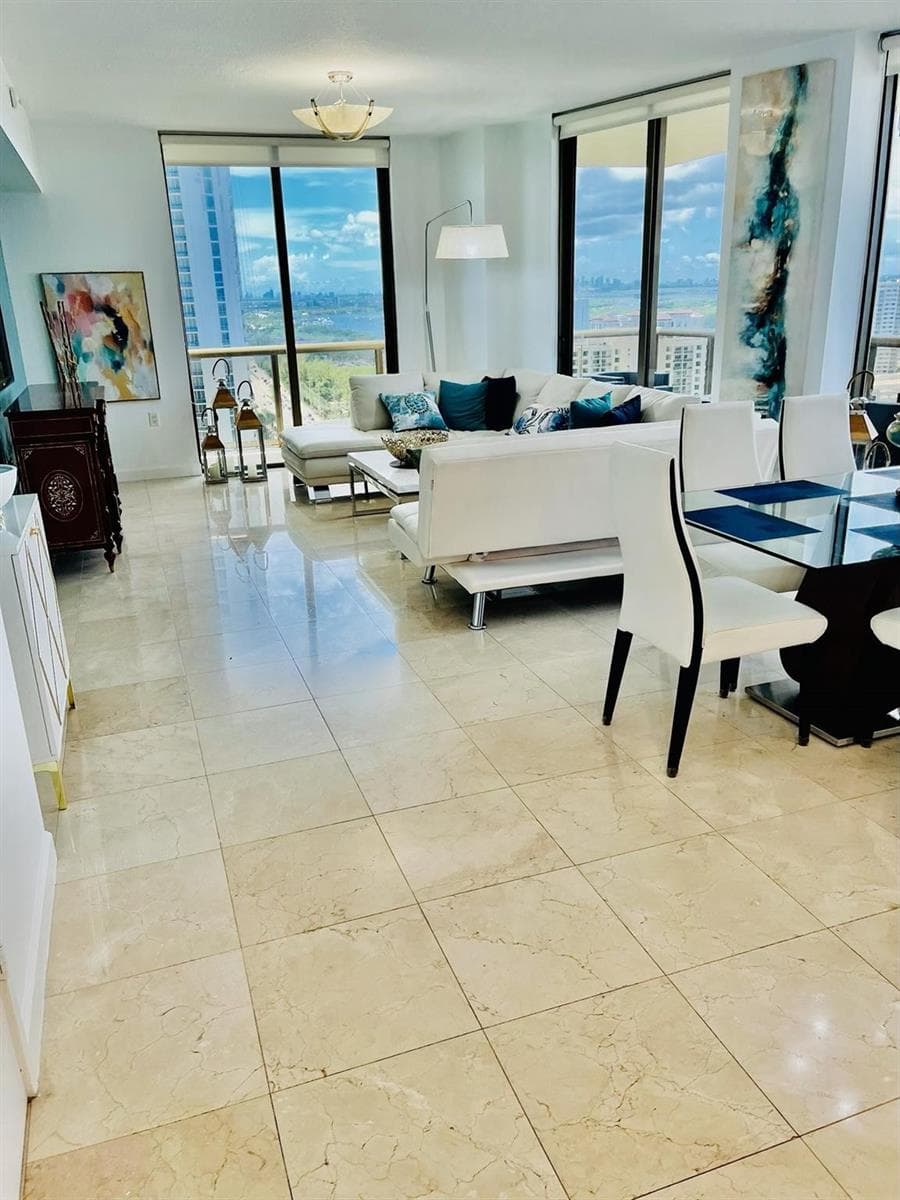 16275 Collins Avenue, Sunny Isles Beach, FL 33160 photo 3