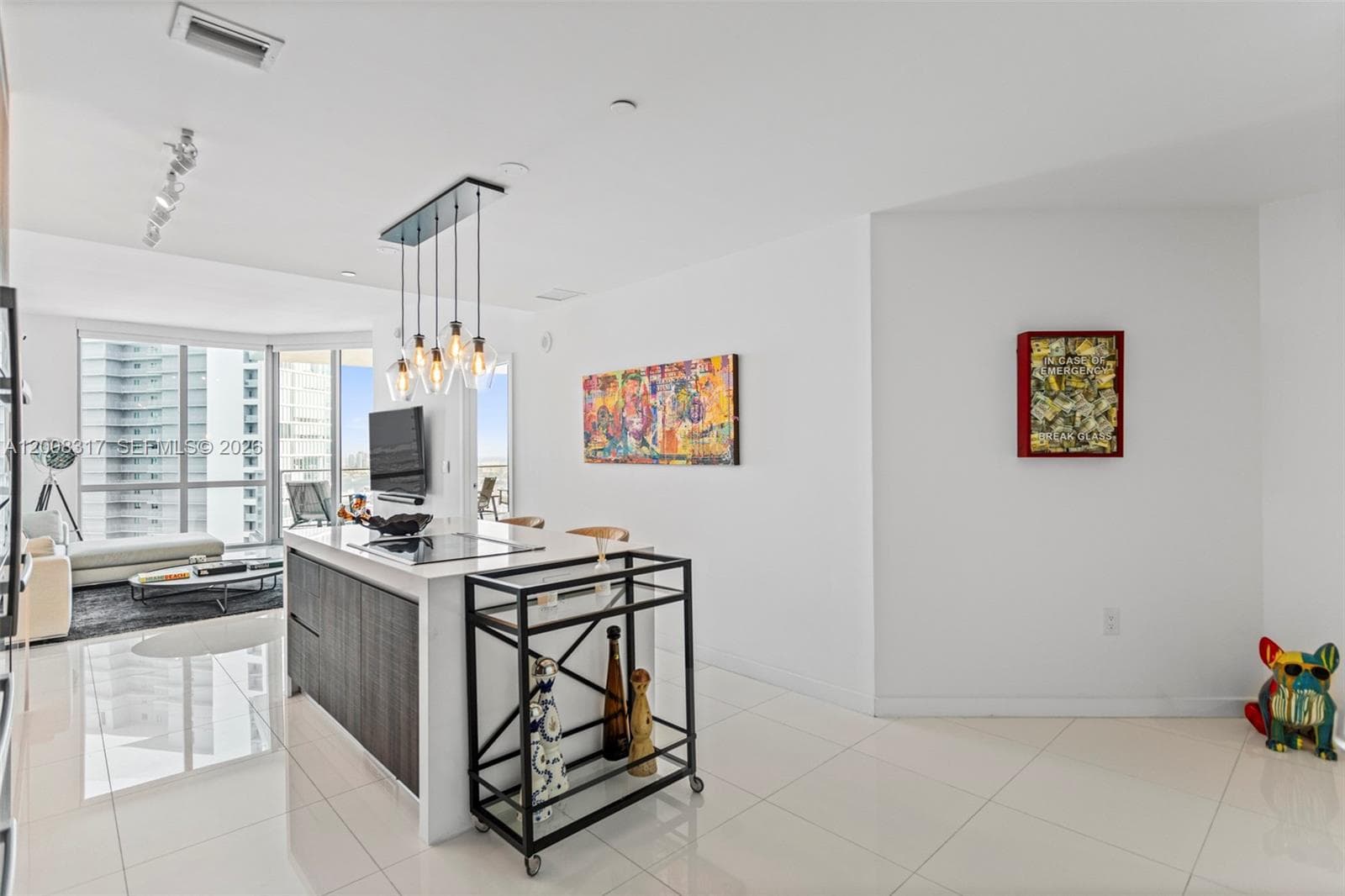 851 NE 1st Ave # 3707, Miami, FL 33132 photo 4