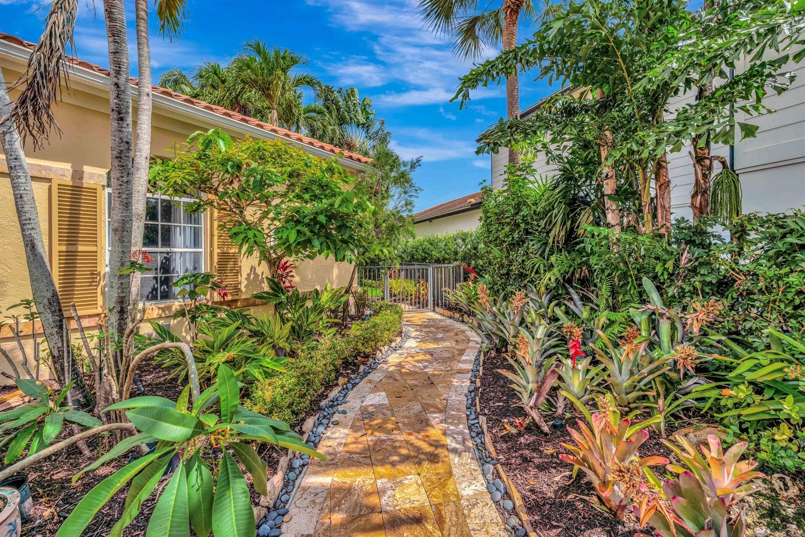 186 Golf Village Boulevard, Jupiter, FL 33458 photo 4