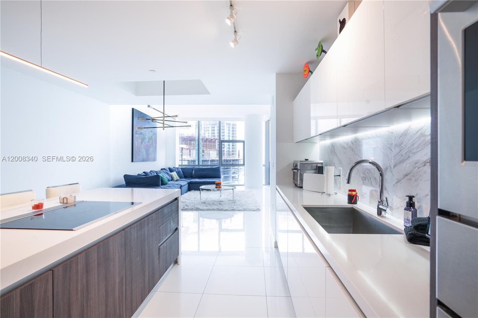 851 NE 1st Ave # 2101, Miami, FL 33132