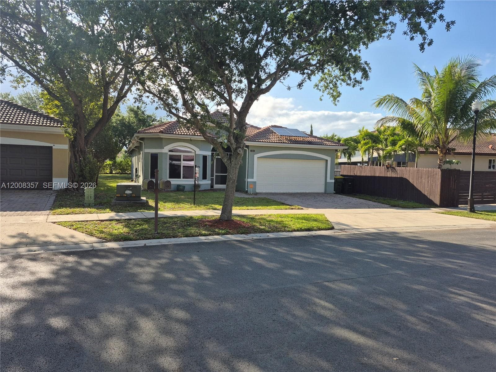 161 SE 22nd Ter, Homestead, FL 33033 photo 2