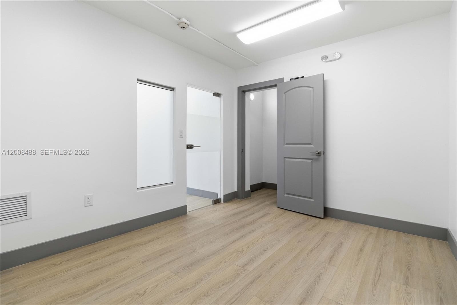 470 NW 22nd Ave, Miami, FL 33125 photo 5