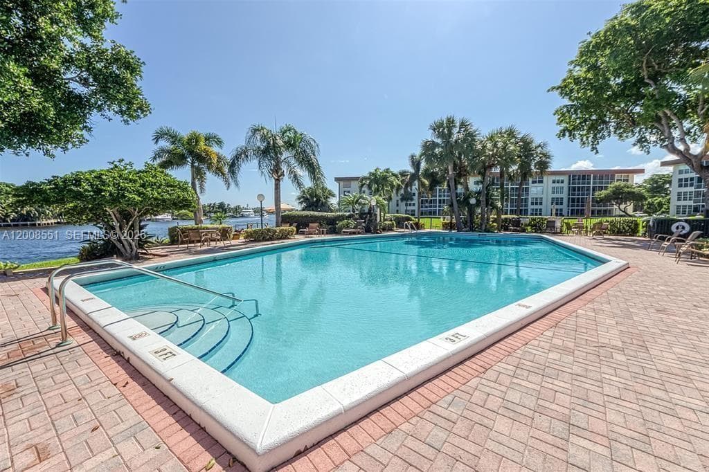 3050 NE 48th Ct # 405, Lighthouse Point, FL 33064 photo 5