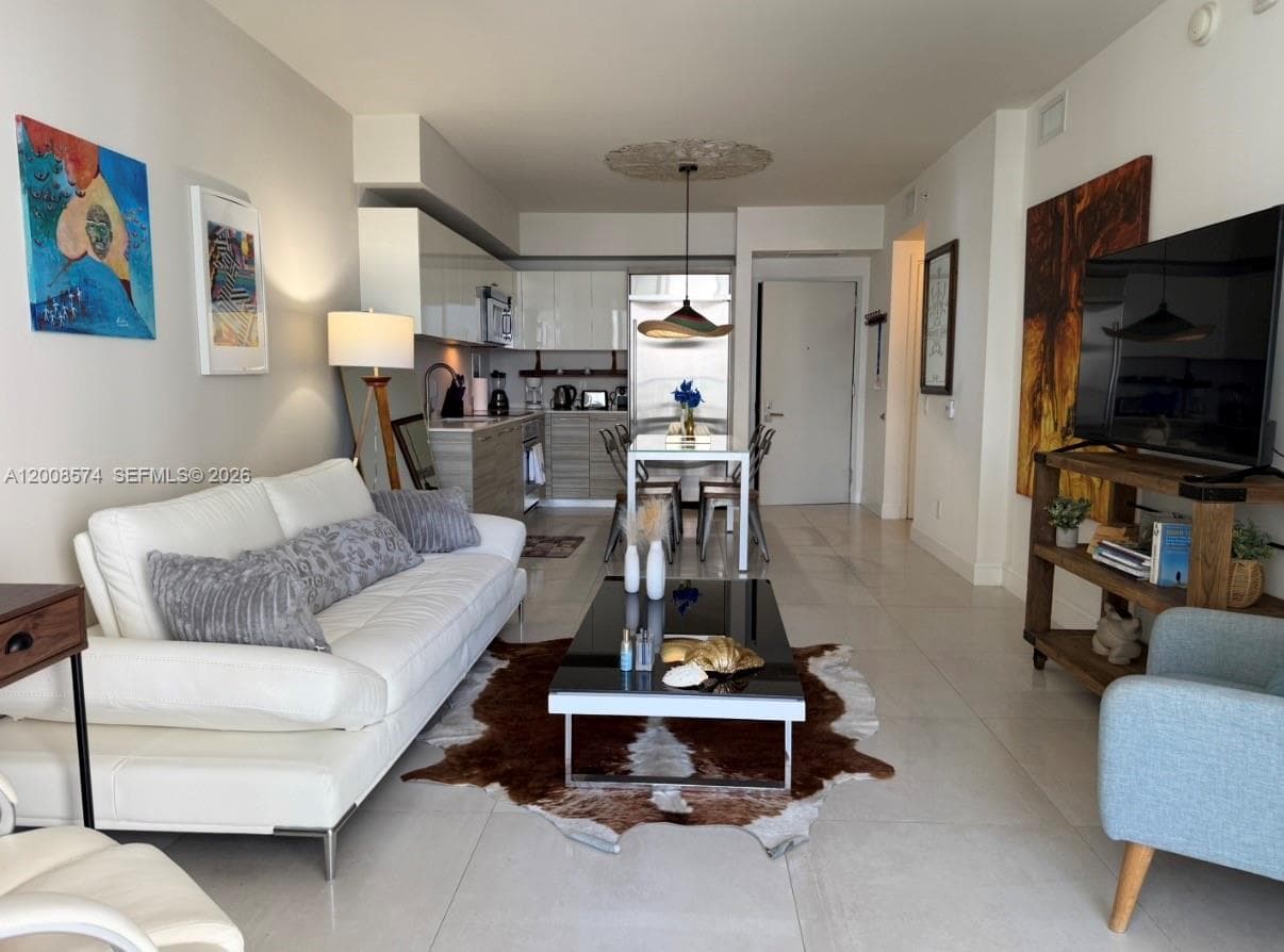 1300 Brickell Bay Dr # 807, Miami, FL 33131 photo 4