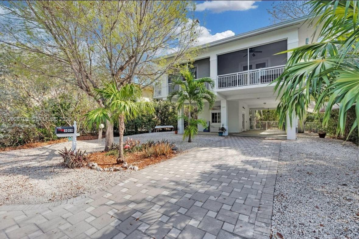 1019 Snapper Ln, Key Largo, FL 33037 photo 2