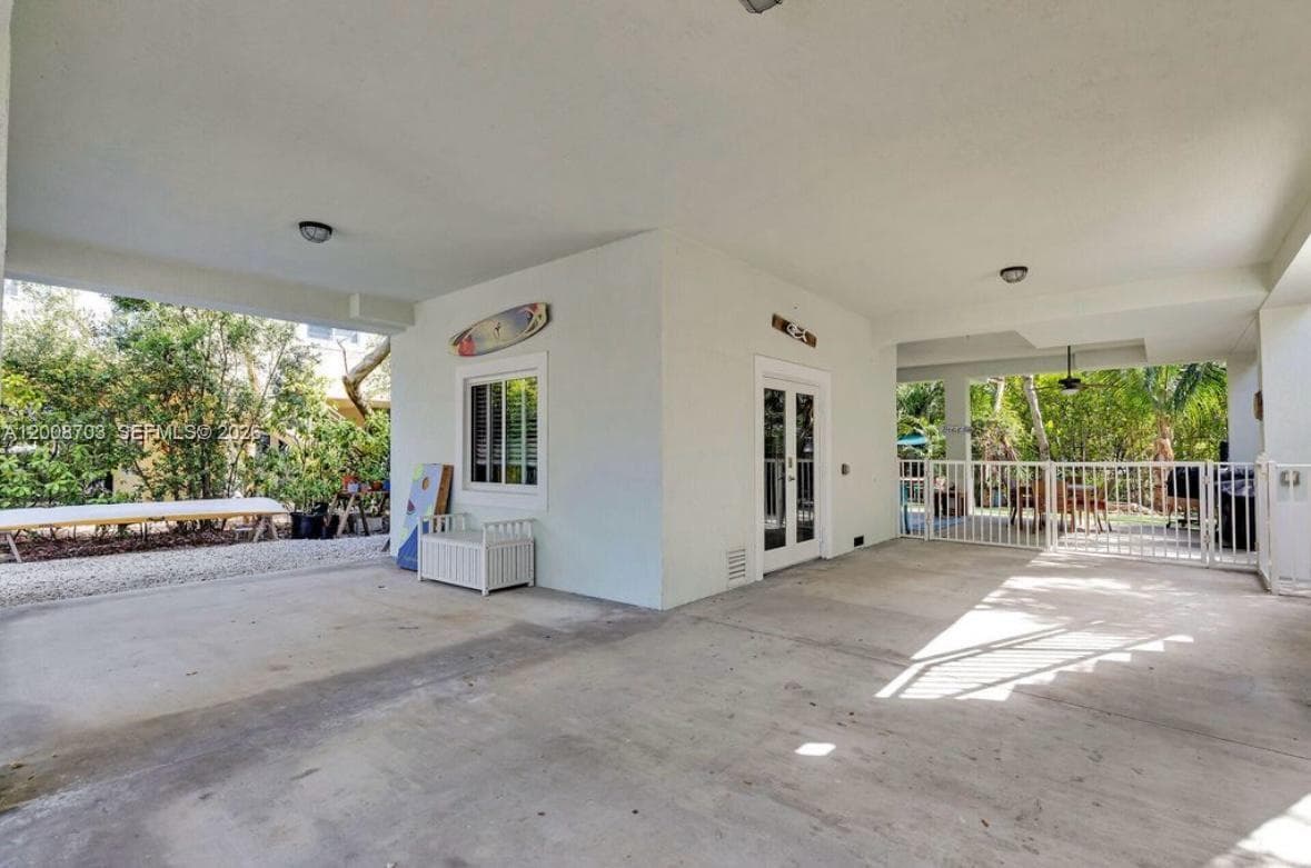 1019 Snapper Ln, Key Largo, FL 33037 photo 3