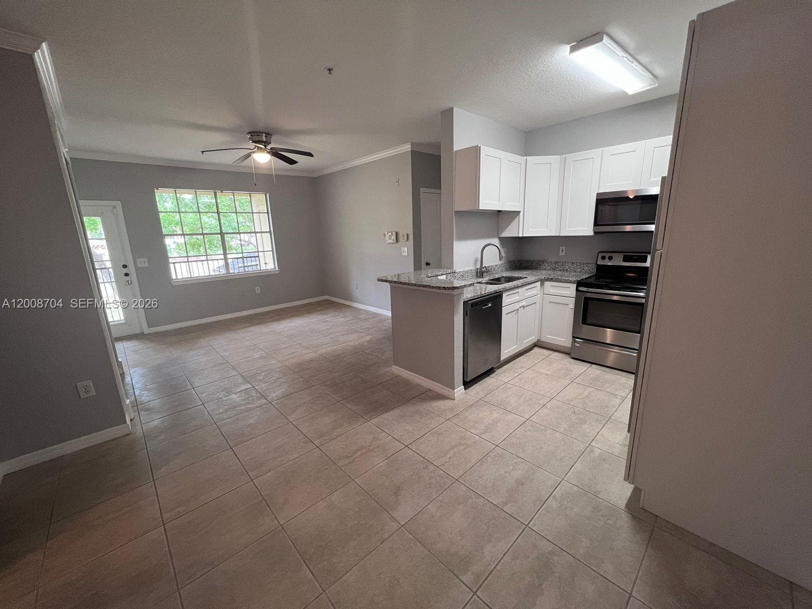 2544 Robert Trent Jones Drive # 825, Orlando, FL 32835 photo 3