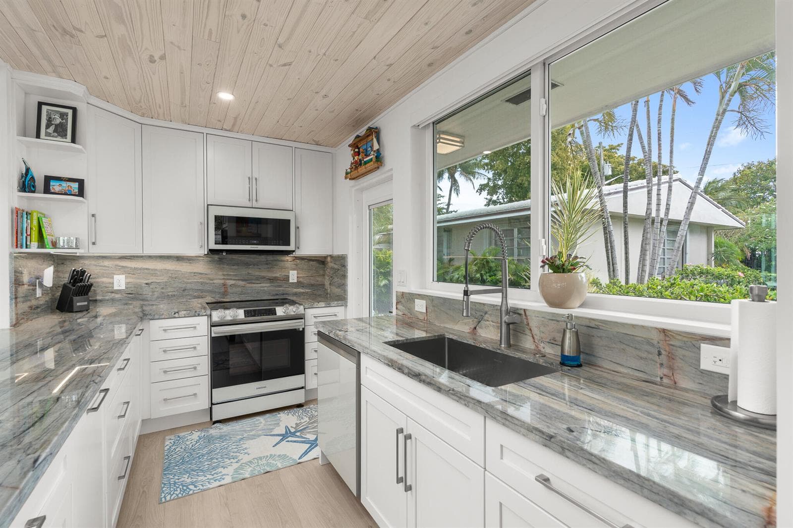 3211 SE 11th Street # 3e, Pompano Beach, FL 33062 photo 2