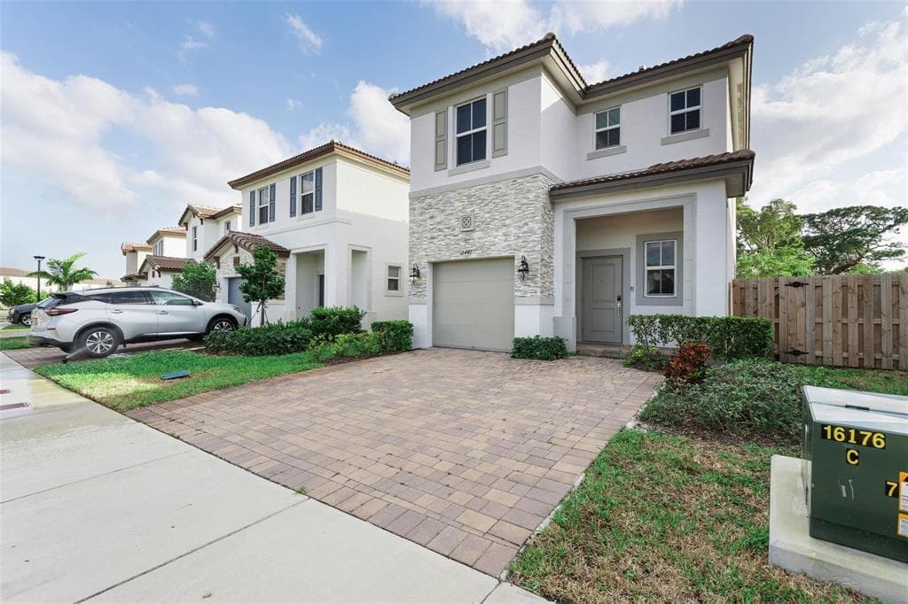 2441 NW 131st Circle # 2441, Miami, FL 33167 photo 3