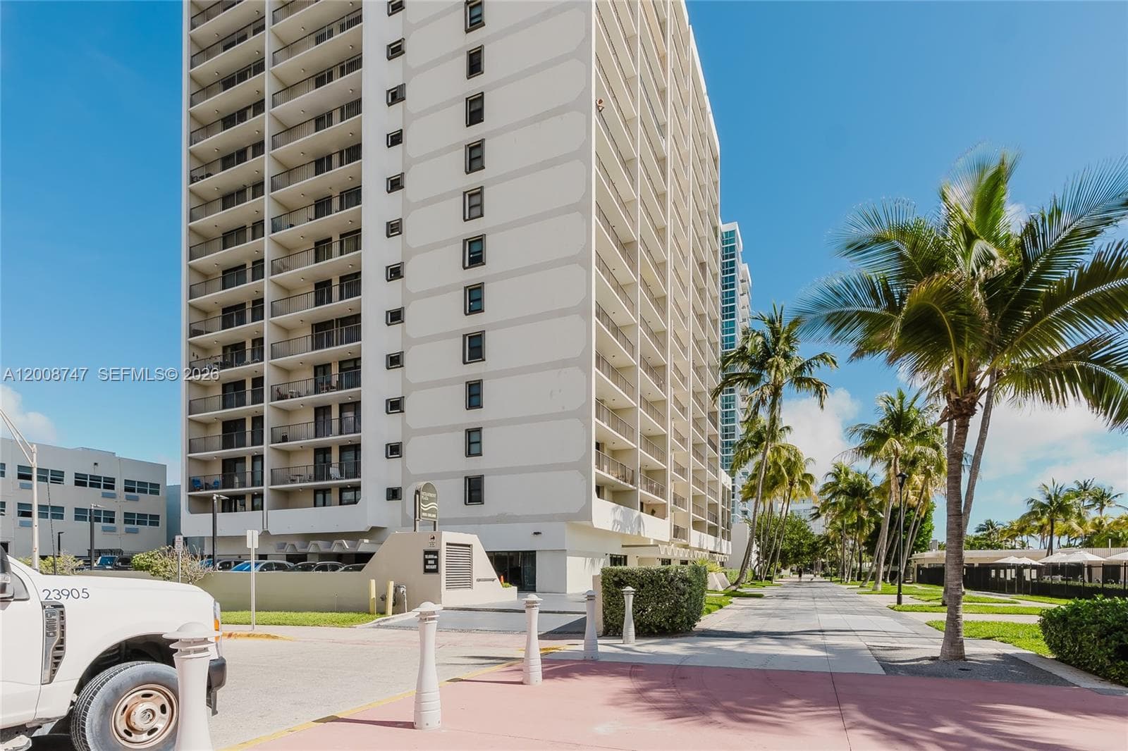 Oceanfront Plaza photo 3