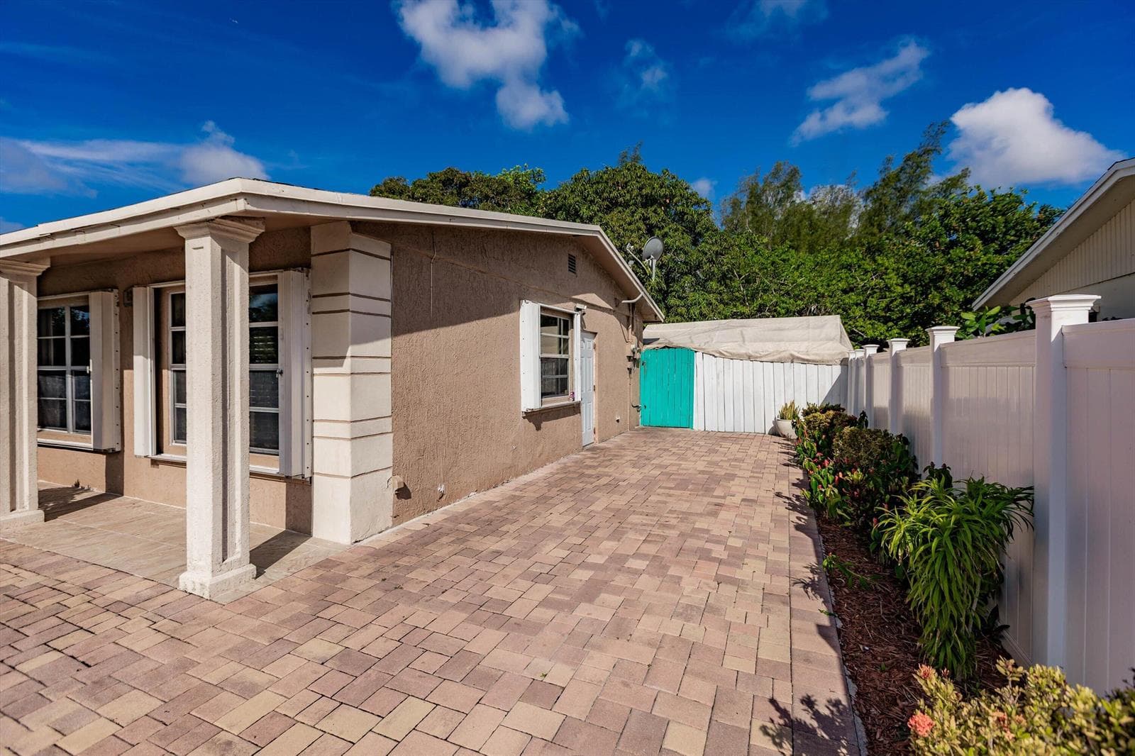 4241 NE 1st Terrace, Pompano Beach, FL 33064 photo 3