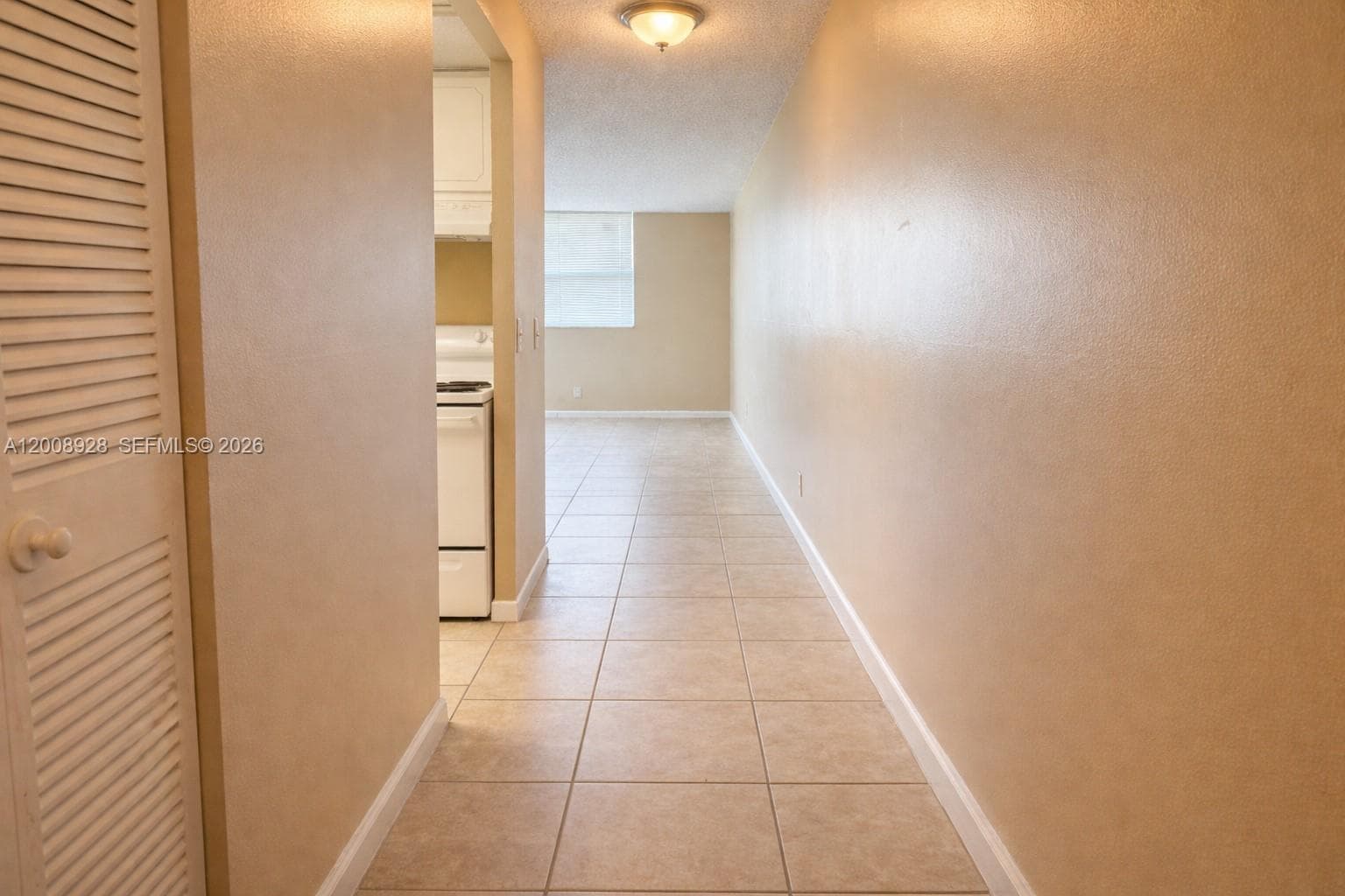 470 Executive Center Dr # 2D, West Palm Beach, FL 33401 photo 2