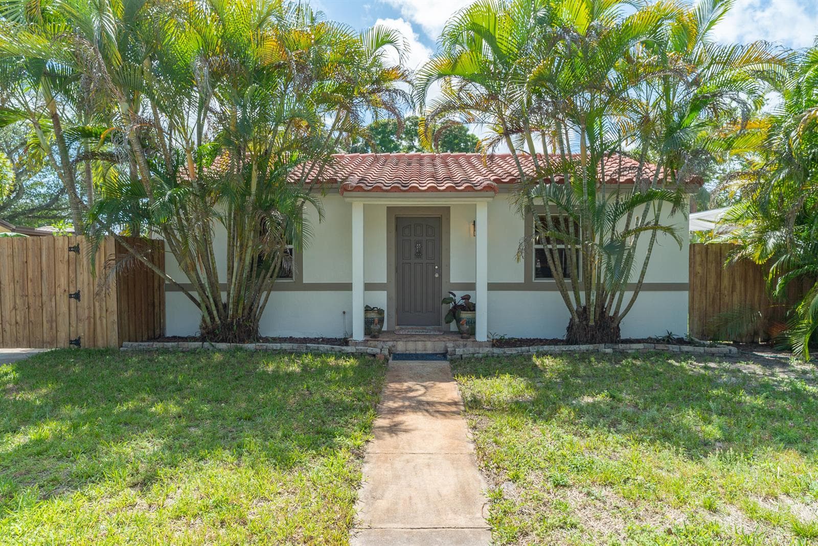 820 SW 18th Court, Fort Lauderdale, FL 33315 photo 5