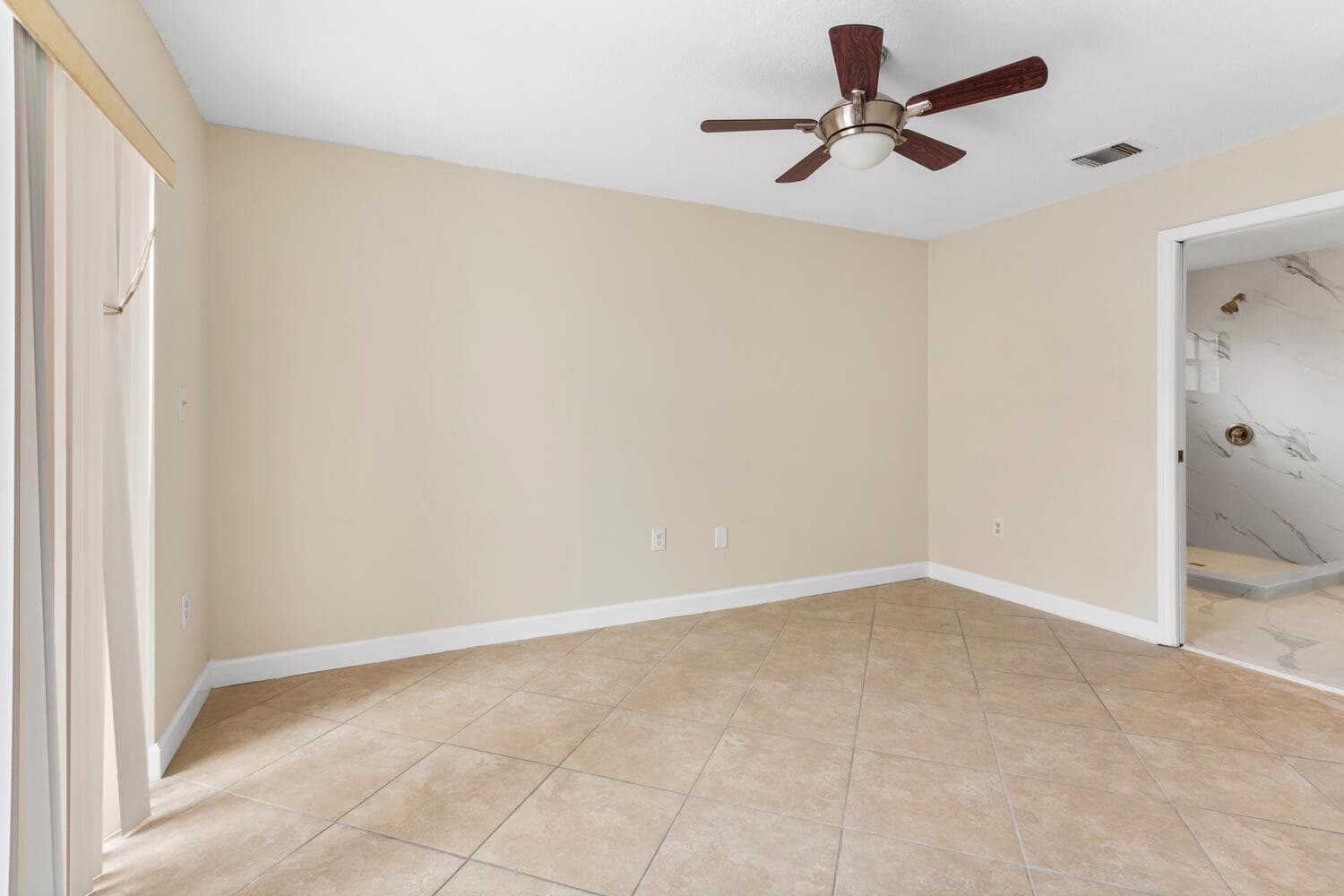 8871 SW 6th Street, Miami, FL 33174 photo 4