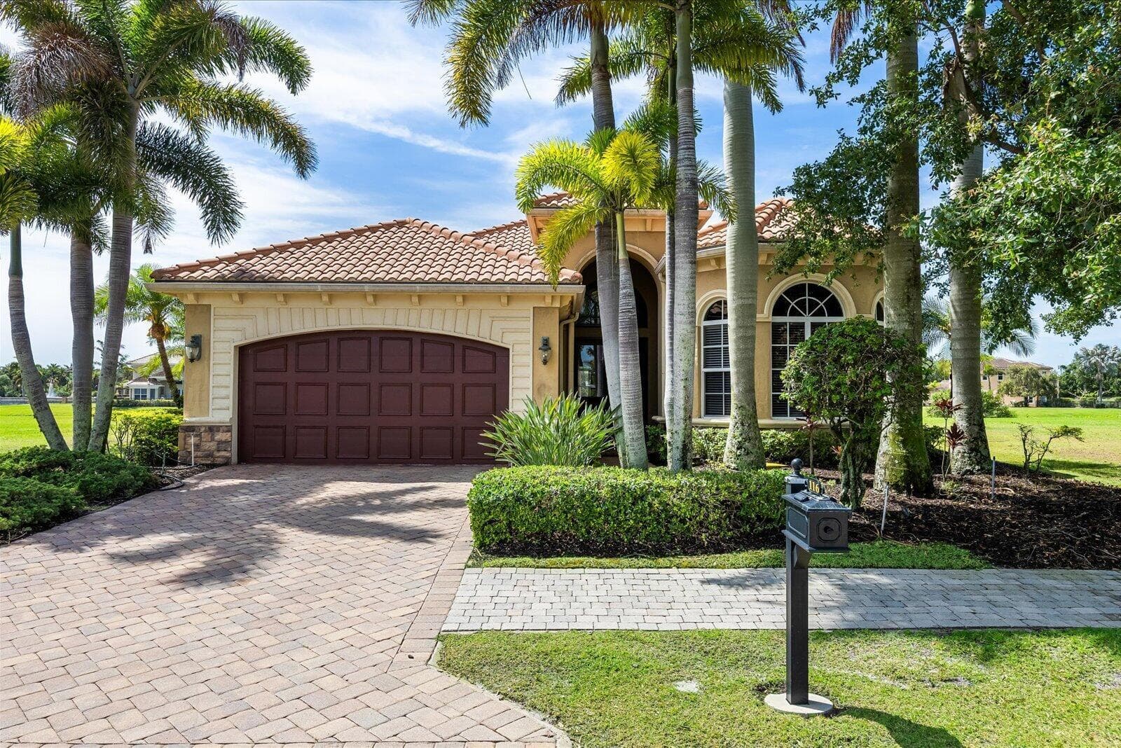 116 SE Bella Strano, Port St. Lucie, FL 34984 photo 2