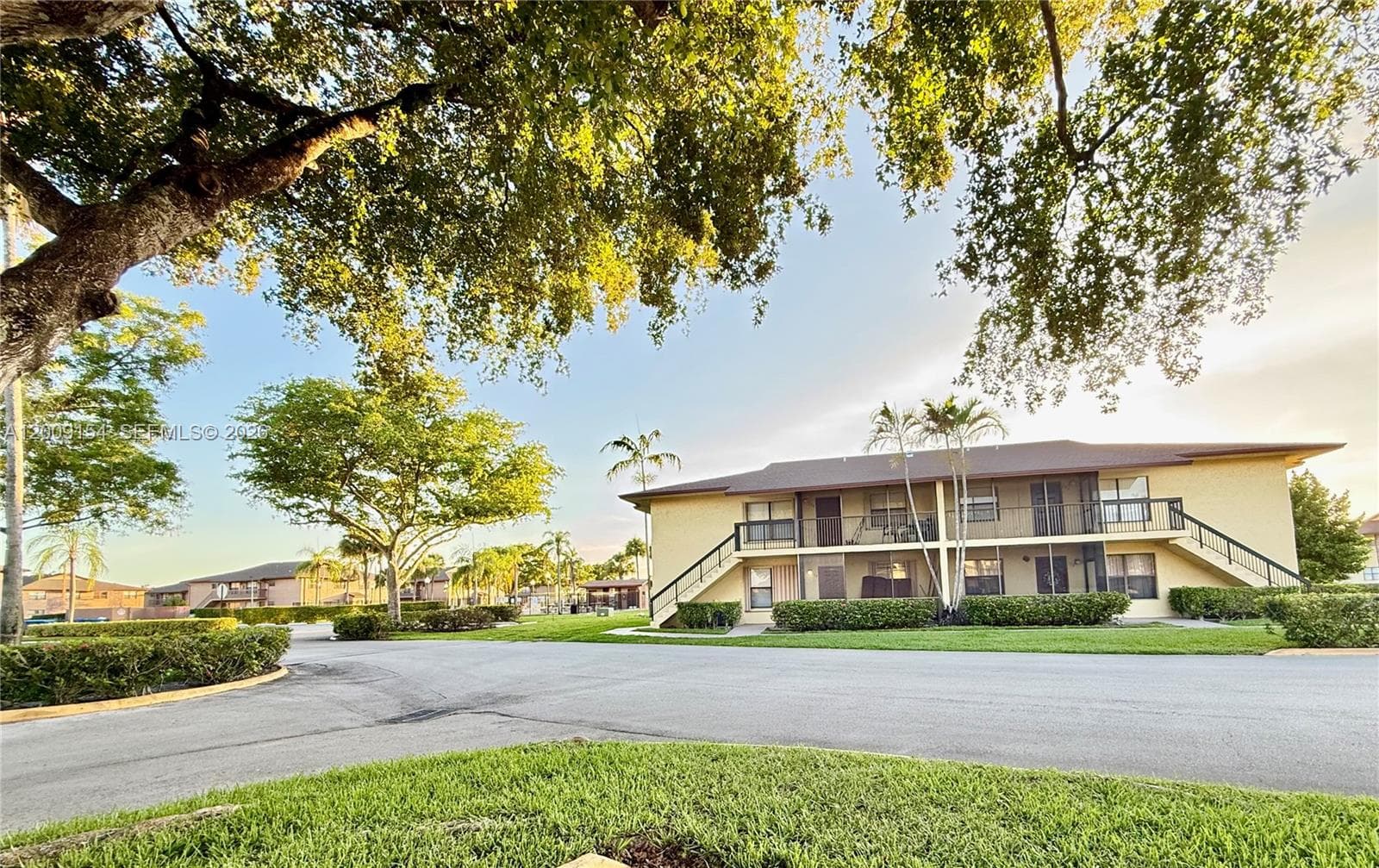 10016 Winding Lake Rd # 202, Sunrise, FL 33351 photo 3