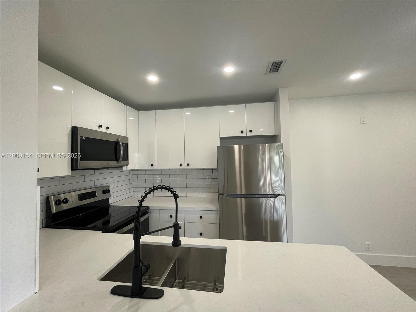 10016 Winding Lake Rd # 202, Sunrise, FL 33351 photo 5