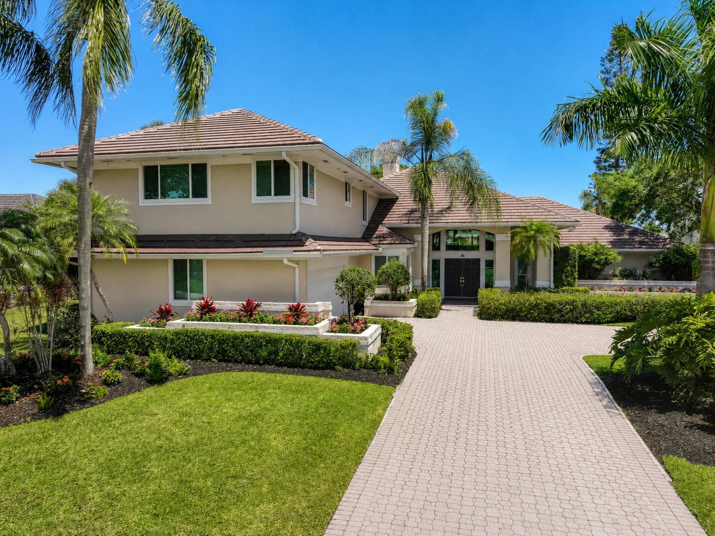 185 Thornton Drive, Palm Beach Gardens, FL 33418 photo 2