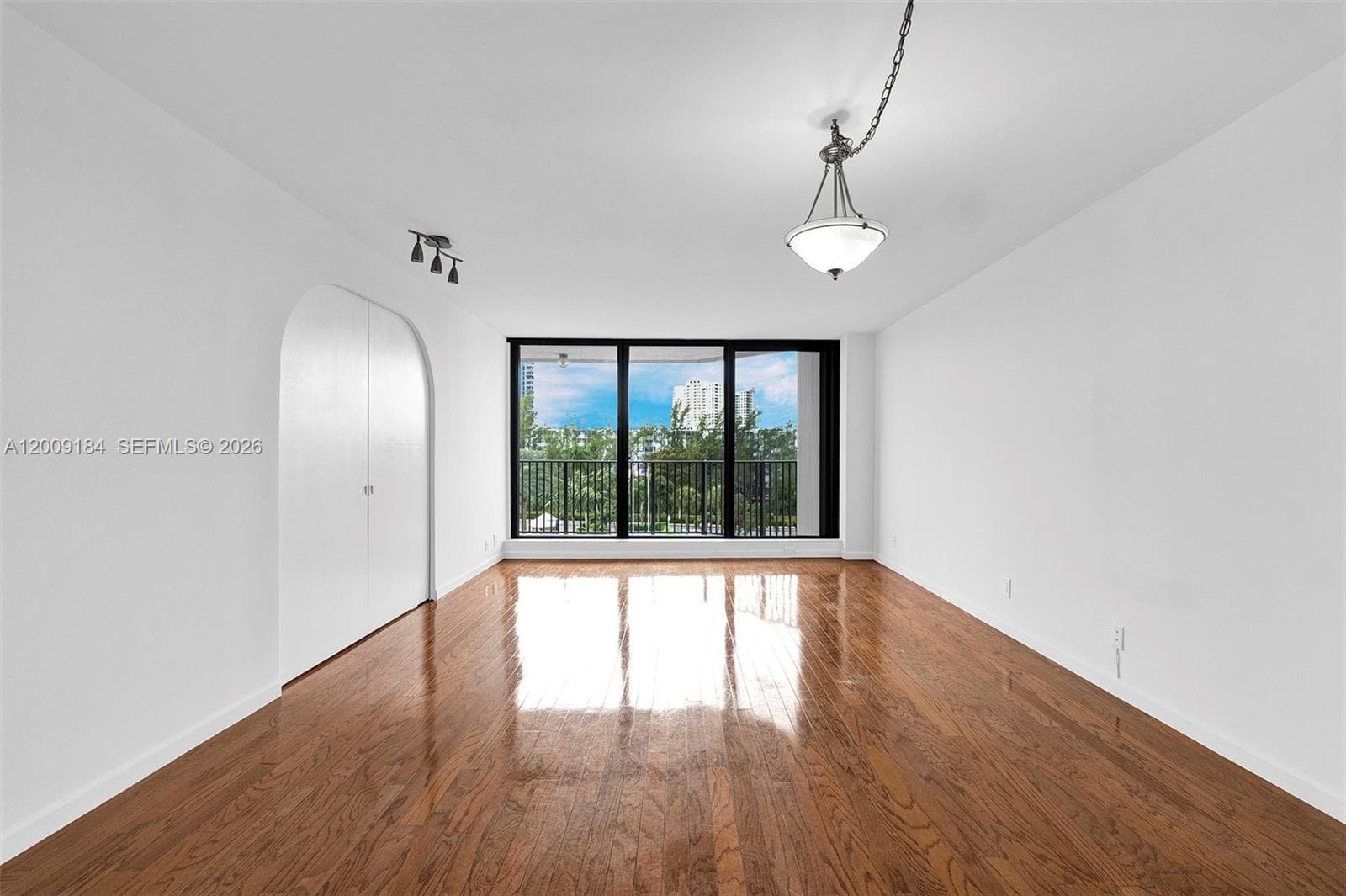300 Three Islands Blvd # 305, Hallandale Beach, FL 33009 photo 2