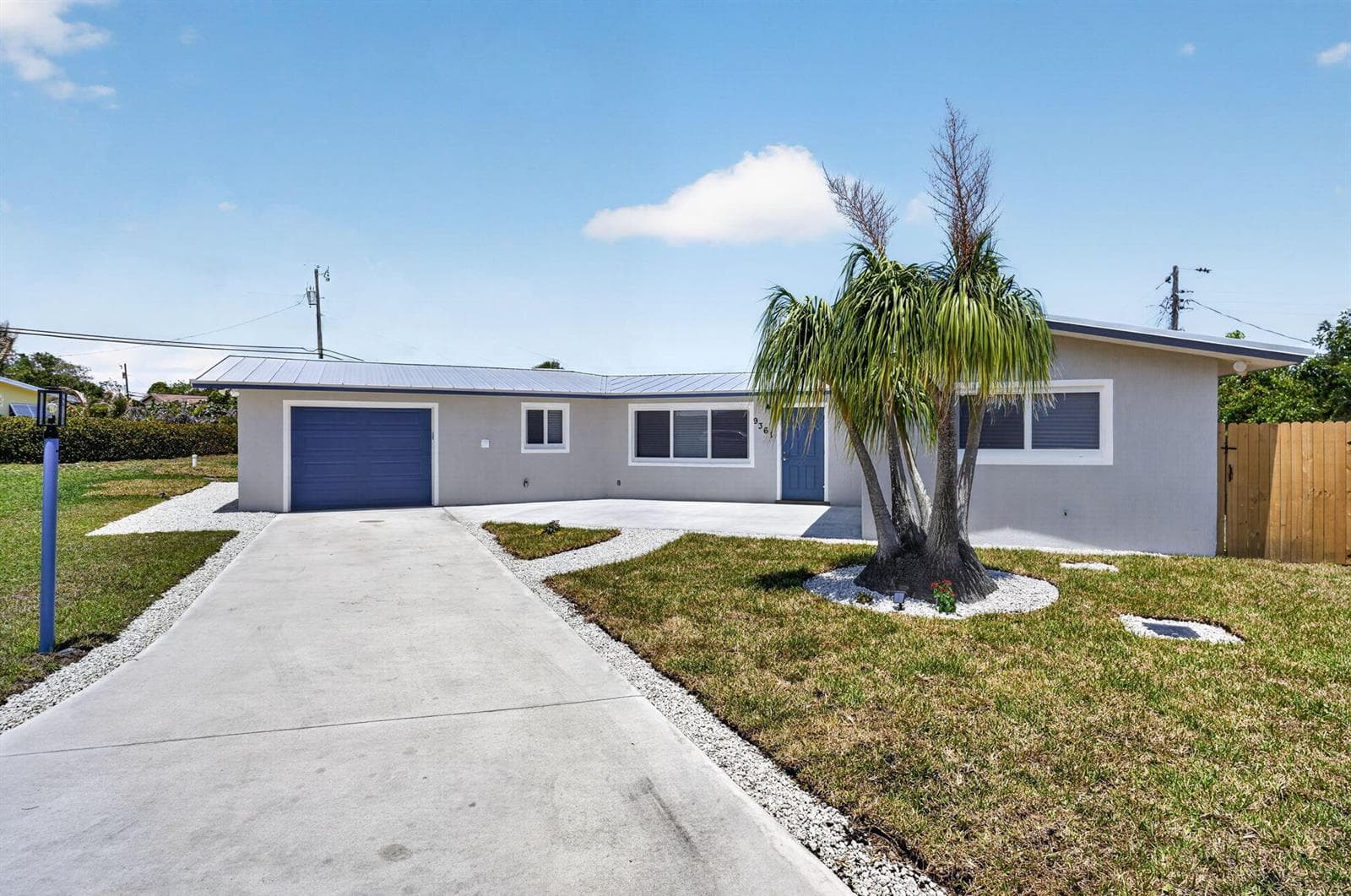 9361 SE Duncan Street, Hobe Sound, FL 33455 photo 2