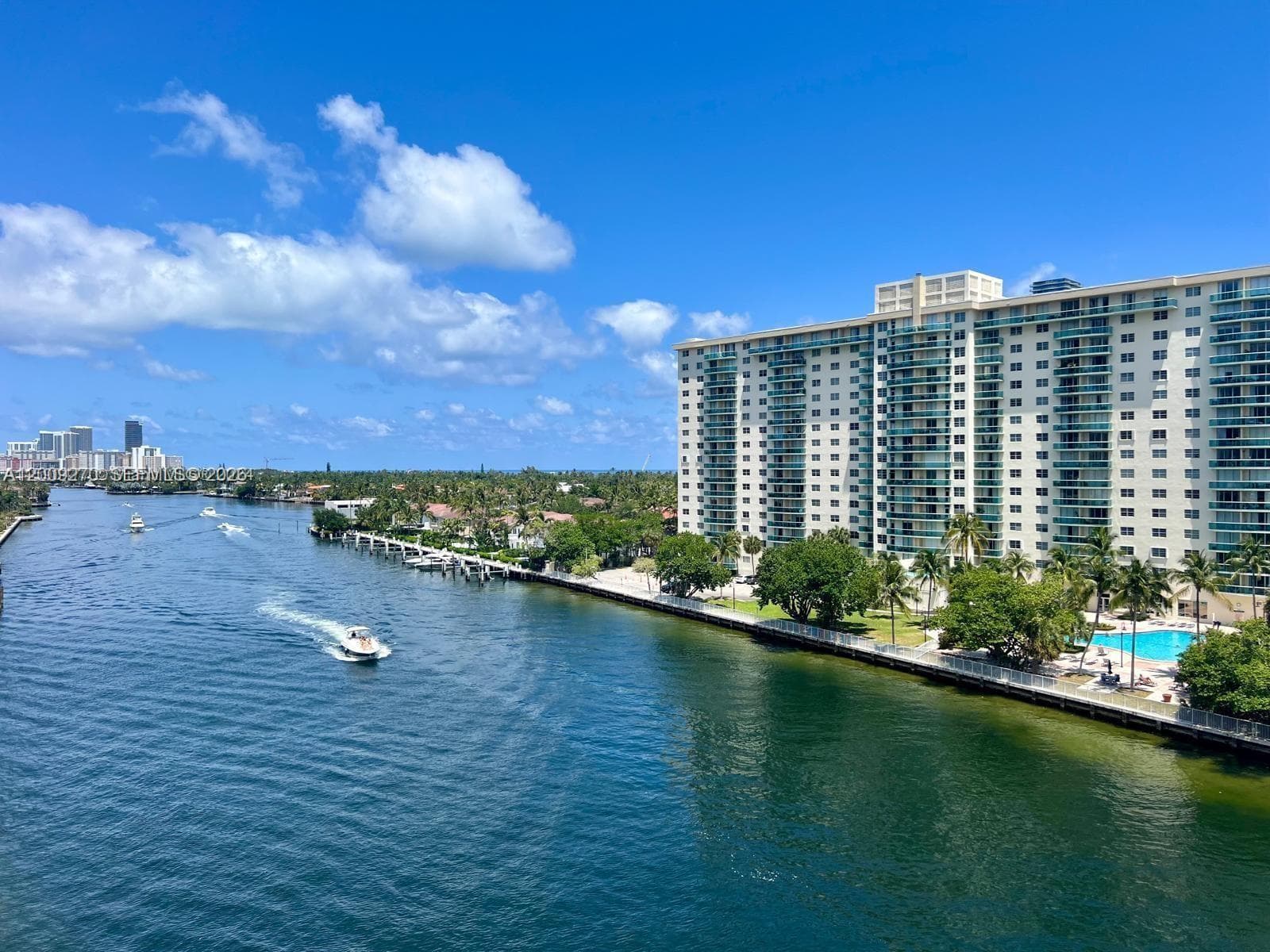 19390 Collins Ave # 1510, Sunny Isles Beach, FL 33160