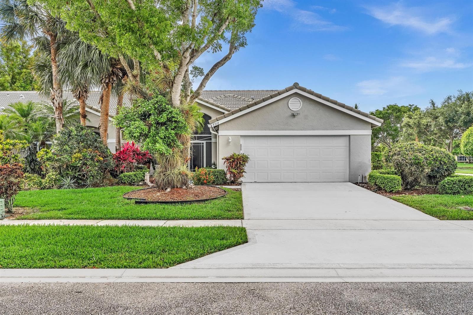8914 Brittany Lakes Drive, Boynton Beach, FL 33472 photo 2