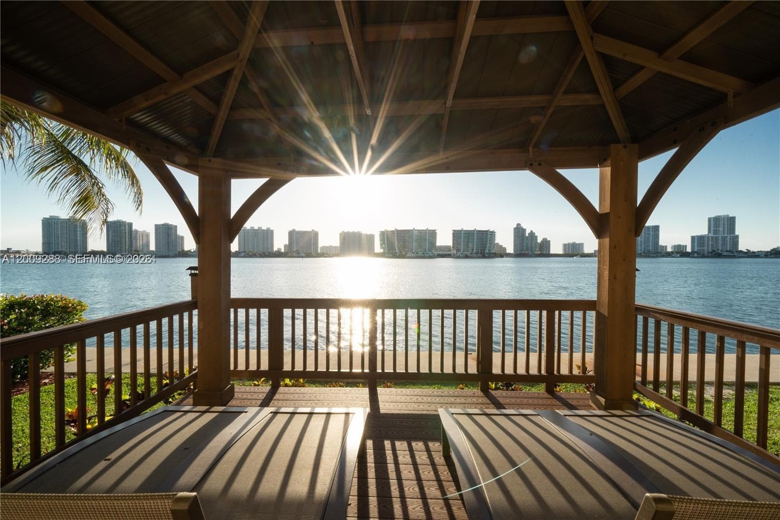 18100 N Bay Rd # 504, Sunny Isles Beach, FL 33160