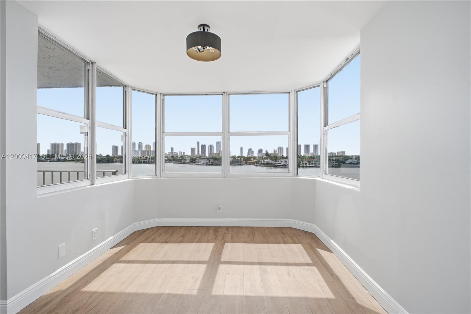 16570 NE 26th Ave # 5A, North Miami Beach, FL 33160 photo 4