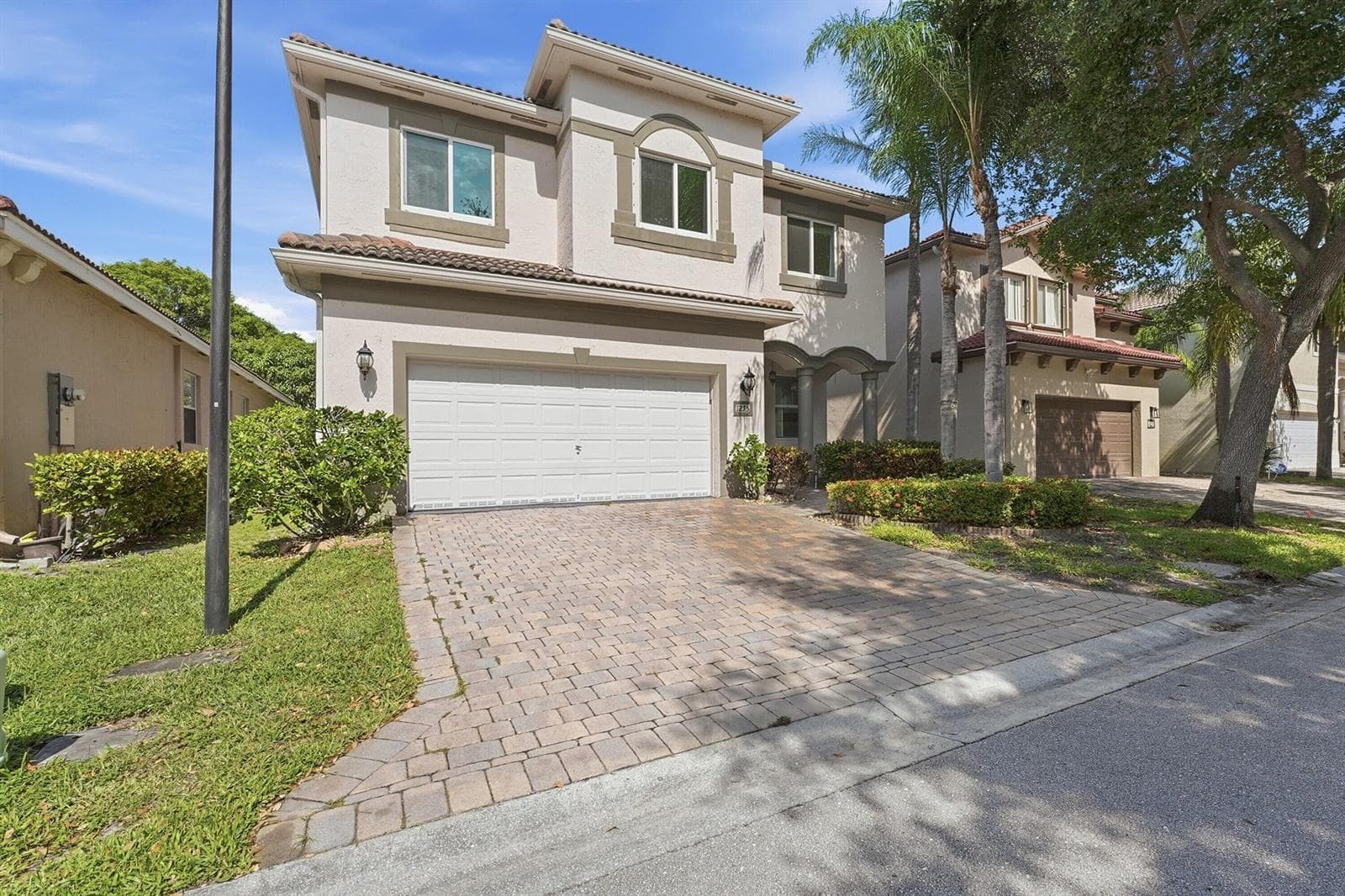 1275 Rosegate Boulevard, Riviera Beach, FL 33404 photo 2