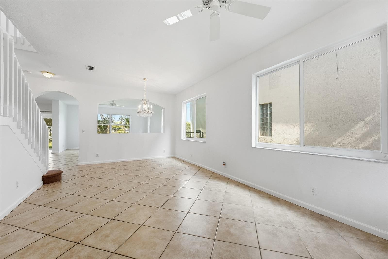 1275 Rosegate Boulevard, Riviera Beach, FL 33404 photo 4