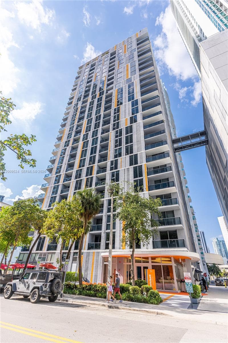 31 SE 6th St # 702, Miami, FL 33131