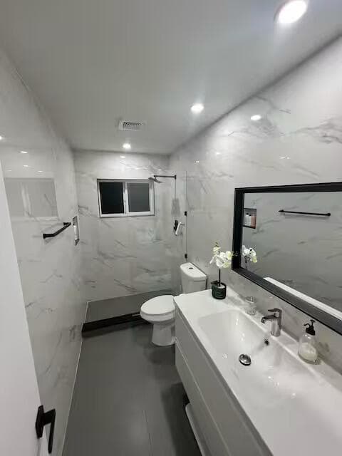 739 SE 12th Avenue, Deerfield Beach, FL 33441 photo 3