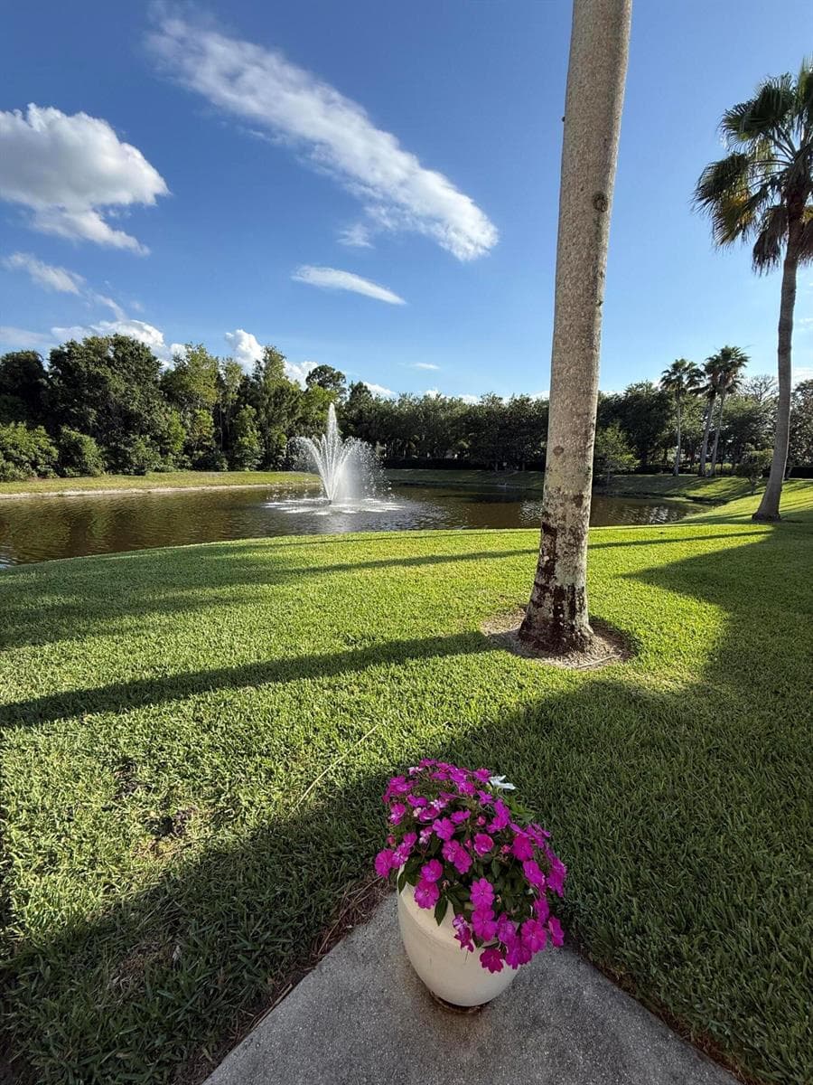 1560 SE Hampshire Way # 204, Stuart, FL 34994 photo 2