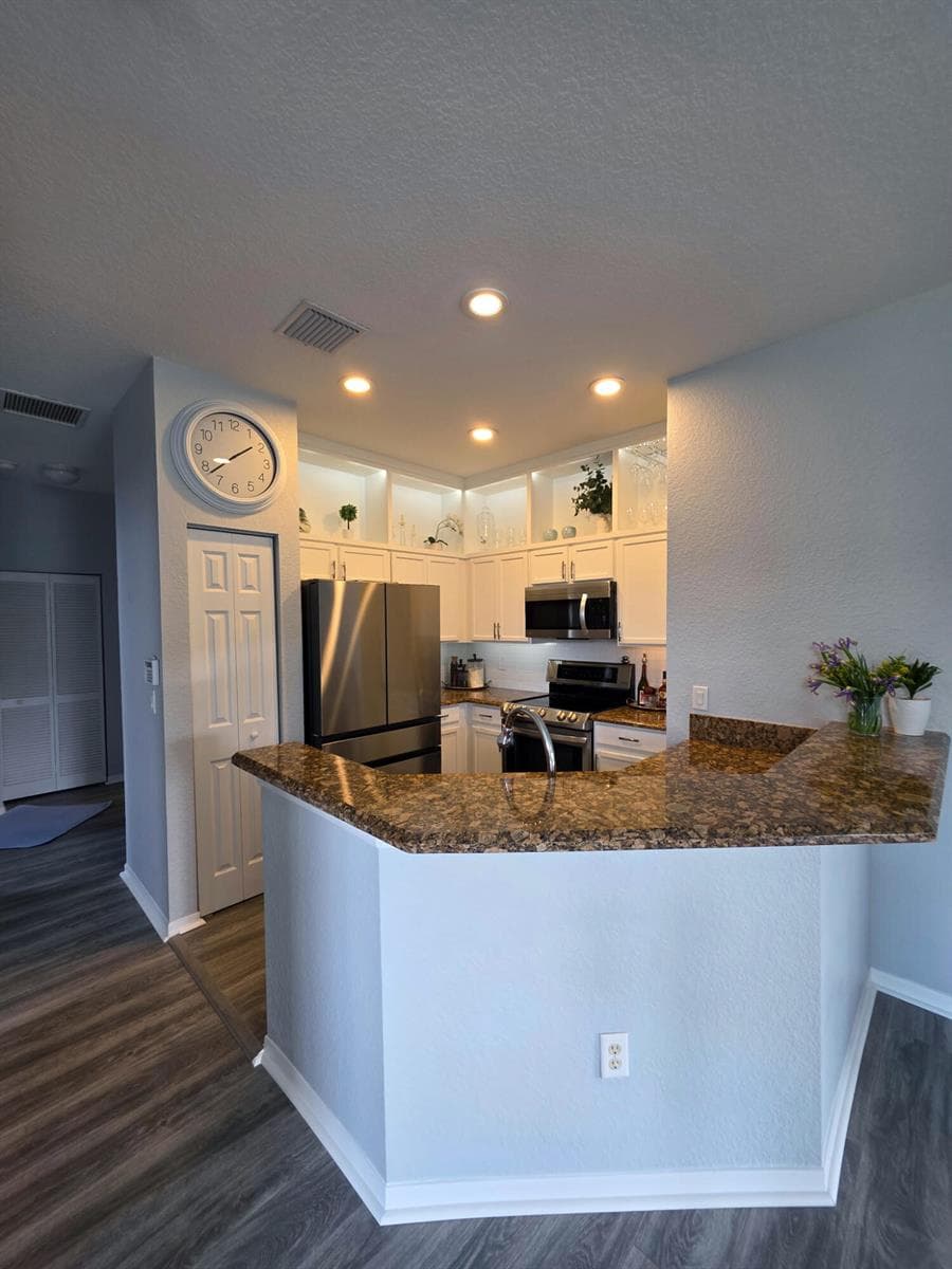 1560 SE Hampshire Way # 204, Stuart, FL 34994 photo 5