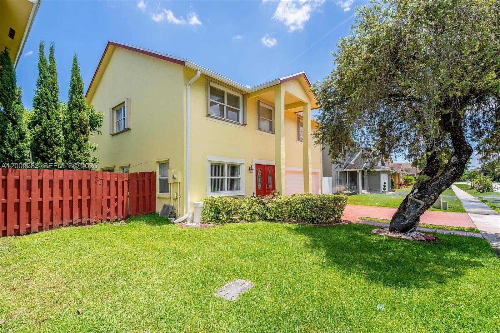 1001 SW 100th Ter, Pembroke Pines, FL 33025 photo 5