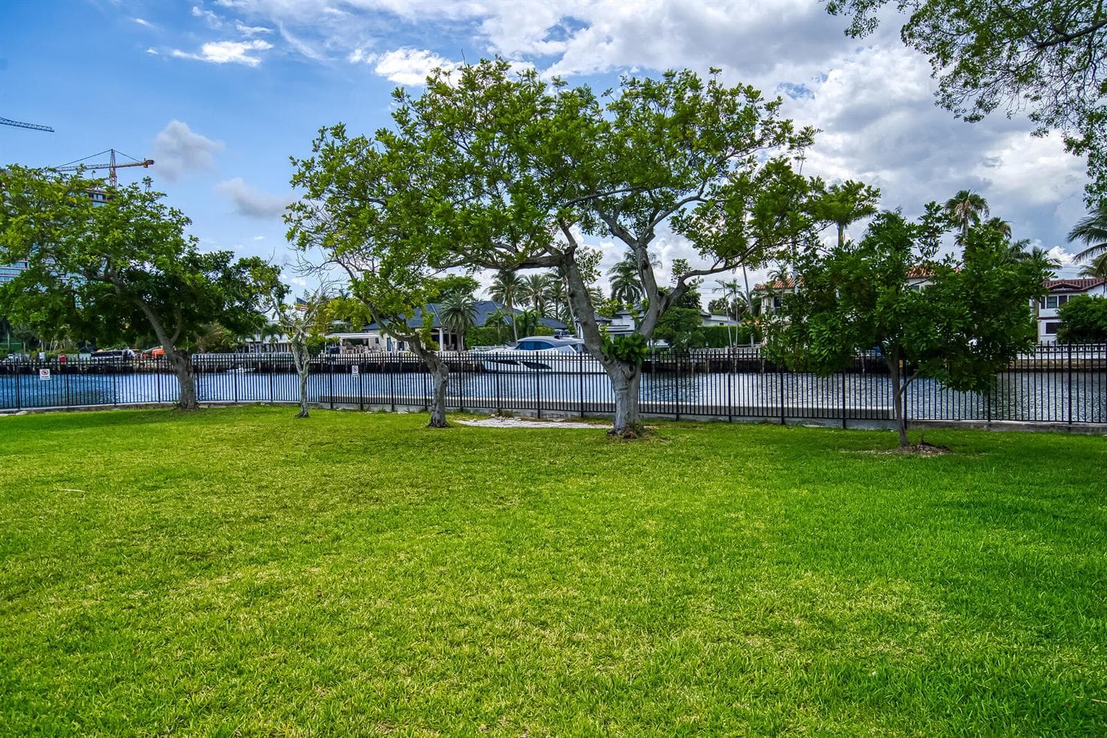 2000 Atlantic Shores Boulevard # Apt 410, Hallandale Beach, FL 33009 photo 4