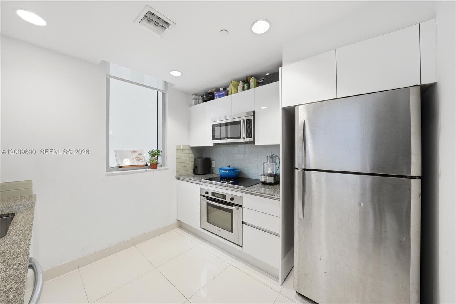 1050 Brickell Ave # 1002, Miami, FL 33131 photo 5