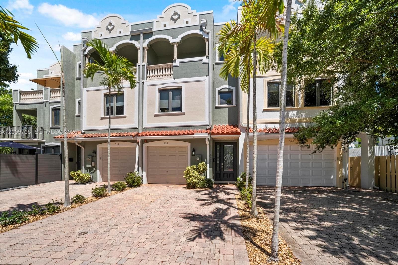 542 NE 17th Ave, Fort Lauderdale, FL 33301 photo 3