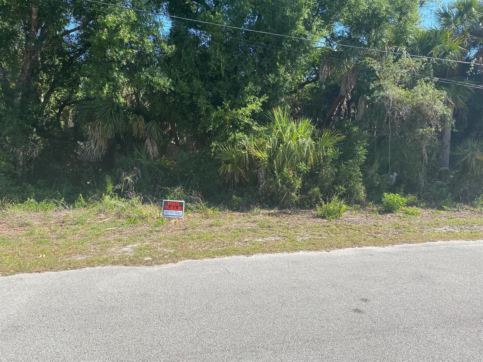 000 April Avenue, North Port, FL 34288 photo 2