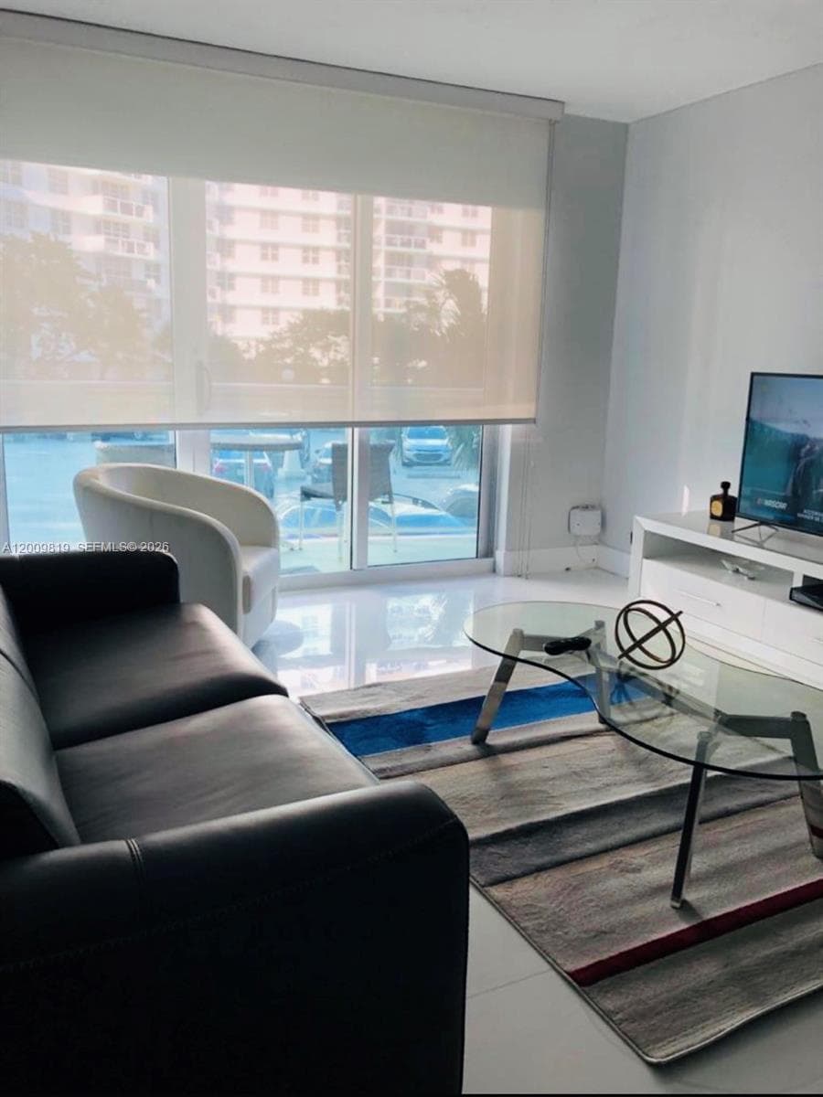 3801 S Ocean Dr # 2B, Hollywood, FL 33019