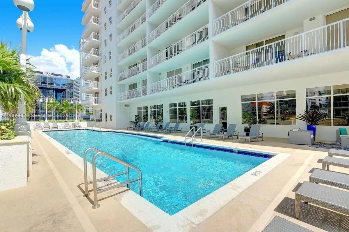 1200 Brickell Bay Dr # 1404, Miami, FL 33131 photo 5